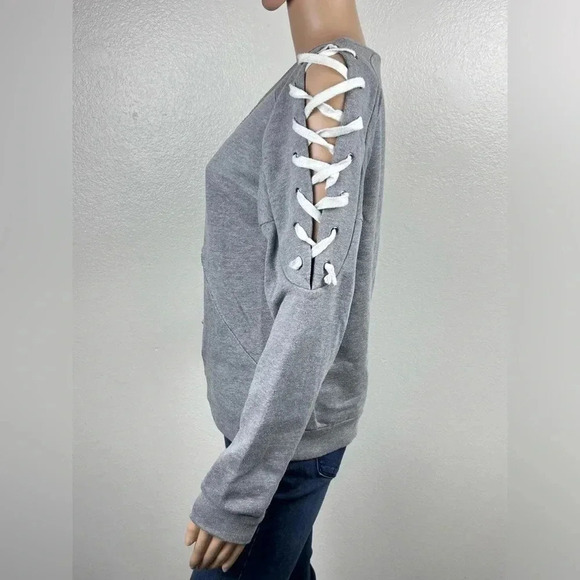 Rue 21 Women’s Corset Sleeve Pullover Sweater Gray White Size M EUC - Picture 1 of 8